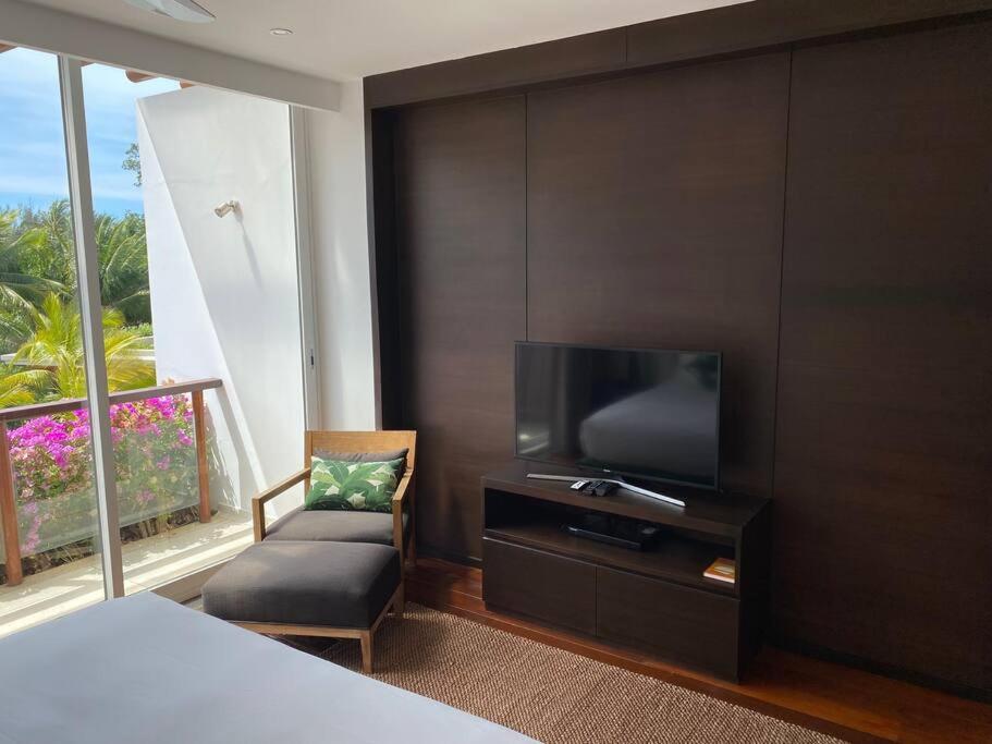 Beachfront 2 Bedroom Luxury Condo Chava Surin エクステリア 写真